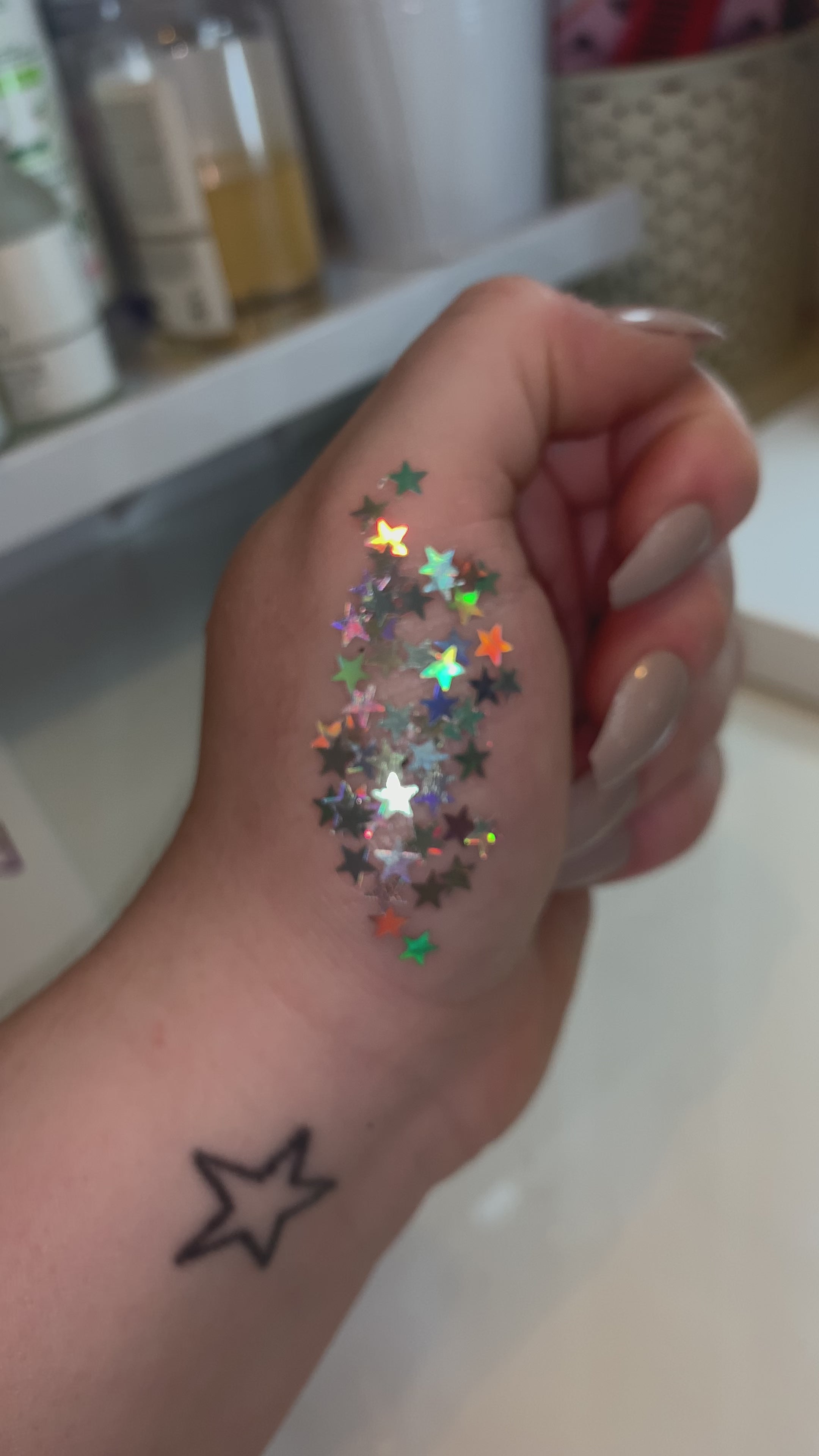 Silver Holographic glitter Stars, halloween glitter, halloween makeup, chunky glitter, glitter, festival glitter, cosmetic glitter, eye glitter, body glitter, face glitter, hair glitter, dance makeup, festival makeup, sparkly, makeup, proglitz, pro glitz, best glitter, best chunky festival glitter, glitter tattoos, glitter tattoo kit, nail glitter, nail designs 2023, silver glitter, eye glitter, eye makeup, glitter eyeshadow, makeup
