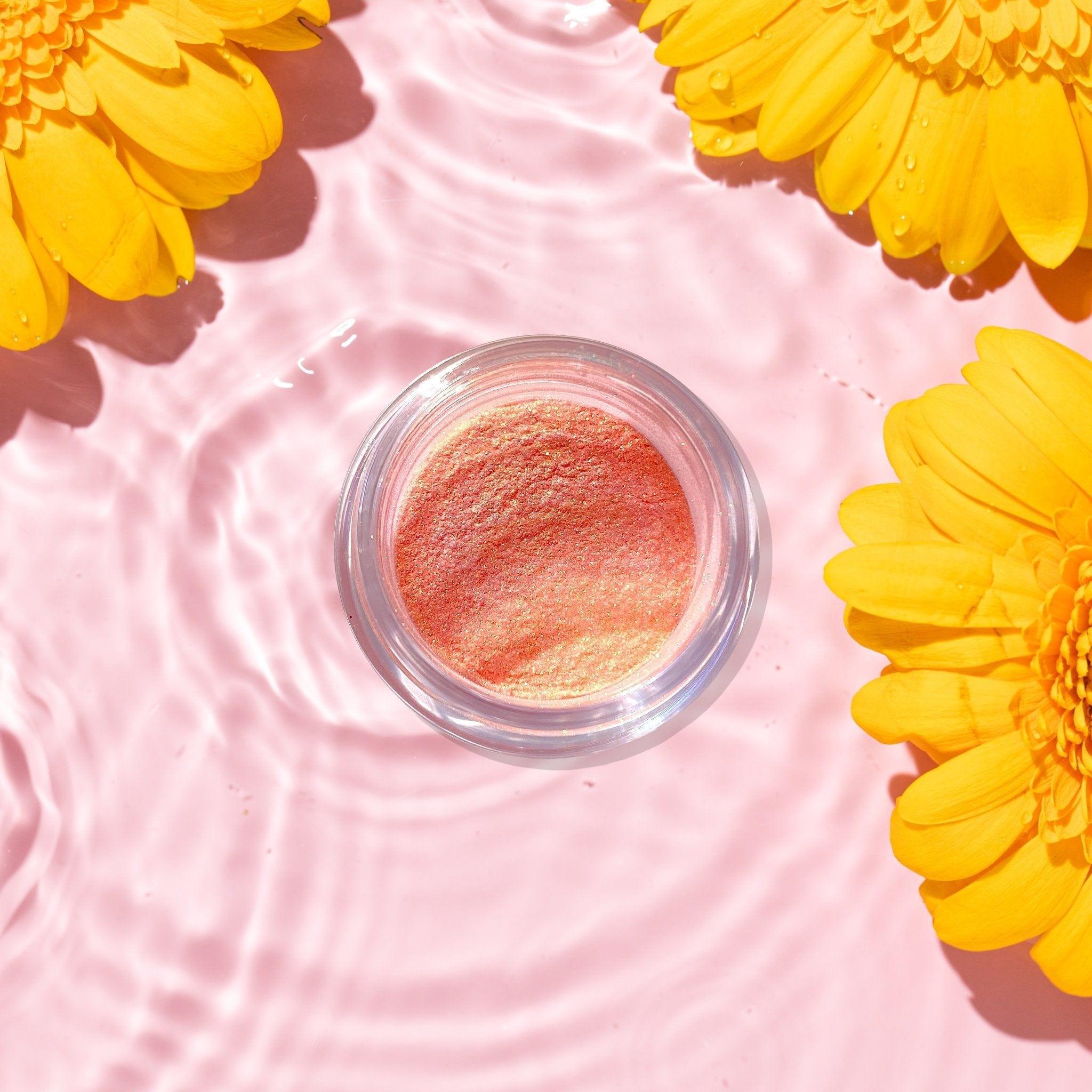Pastel Peach Coral Orange Multichrome Loose eyeshadow Pigment from Pro Glitz. Baby Pink with multi colour shifts of Peach, Gold, Green. Super sparkly. Best seller best multichrome eyeshadow. Eye makeup for day and evening night. Pretty Luxury high quality cruelty free