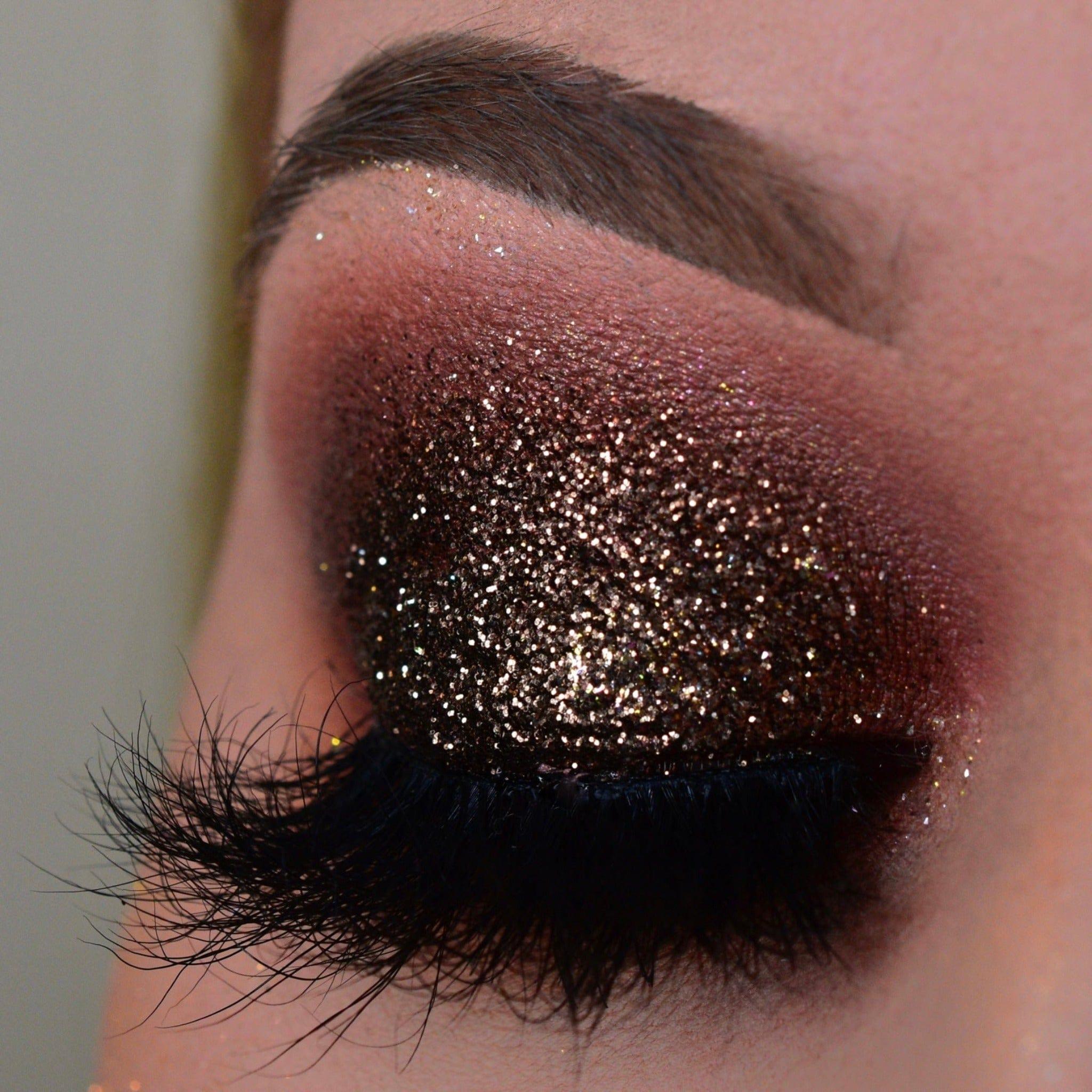 Pro Glitz X @dreamingofeyeshadow - Mince Pie Glitter Dust - Pro GLITZ,Fine glitter, glitter dust, cosmetic glitter, eye glitter, eyeshadow glitter, eye safe glitter, glitter eyeshadow, best glitter, uk glitter, nail glitter, hair glitter, glitter nails, burgundy glitter, pink glitter, glitter tattoo kit, glitter tattoos, festival glitter, face glitter, body glitter, vegan, cruelty free glitter, makeup glitter, eye makeup, sparkly makeup, glam makeup, eyeshadow palette